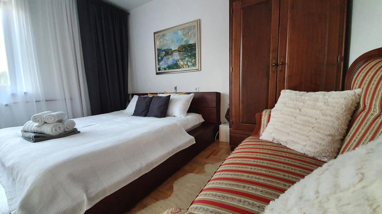 Villa Mons Aureus Popovac 外观 照片